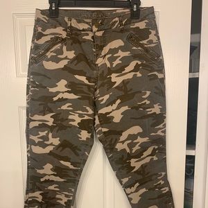 Camo jeans with zip ankle. Great condition